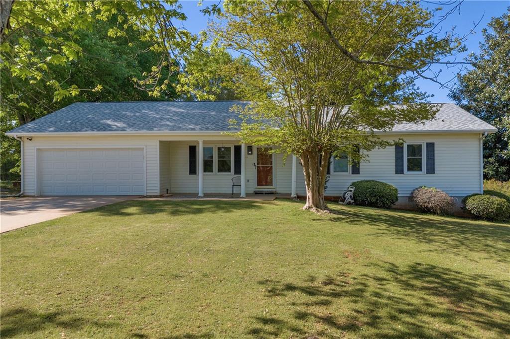 6611 Quincy Drive, Flowery Branch, Georgia image 1