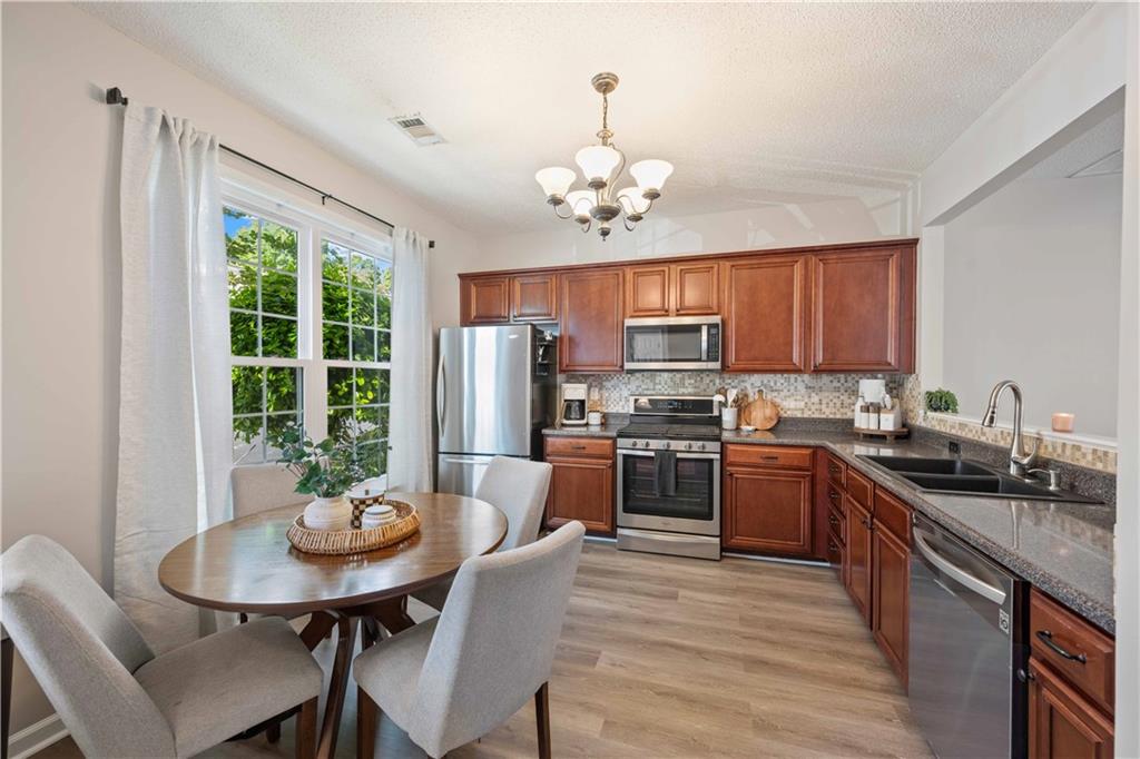 1240 Kilmington Court, Alpharetta, Georgia image 7