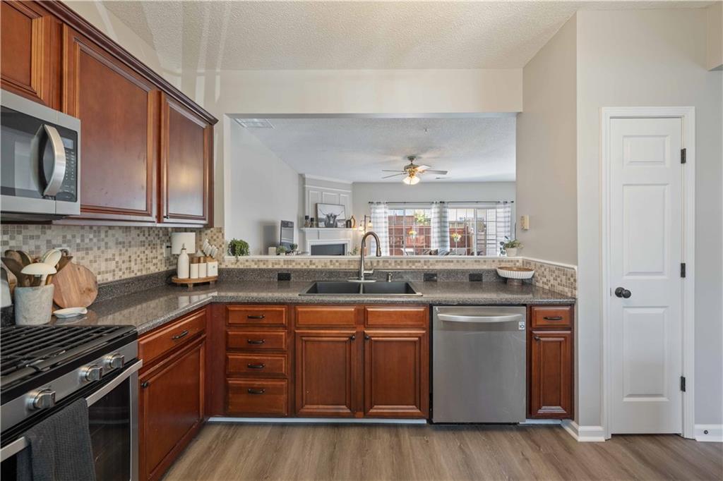 1240 Kilmington Court, Alpharetta, Georgia image 8