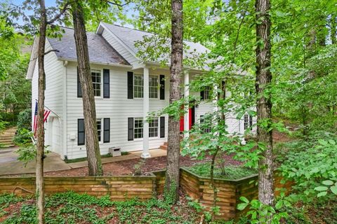 Homes For Sale - 1436 Brookcliff Drive<br/> Marietta, GA 30062