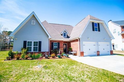 207 Meadow Lake Drive Carrollton GA 30116