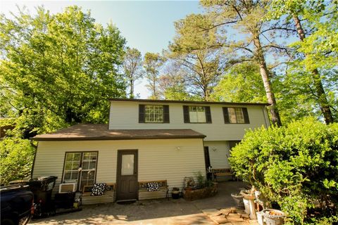 Photo of 5041 Rockborough Trail, Norcross, GA 30071 (MLS # 7641624)