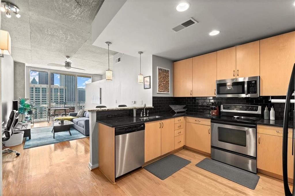 860 Peachtree Street NE 1506