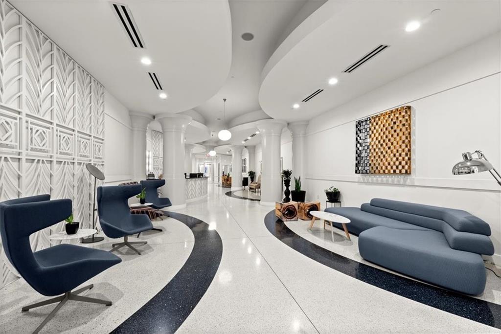 860 Peachtree Street NE 1506