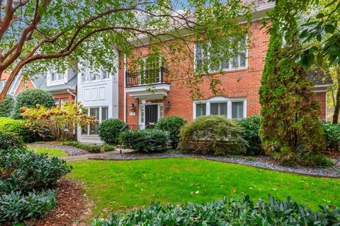 Photo of 676 Clifton Road NE, Atlanta, GA 30307 (MLS # 7673403)