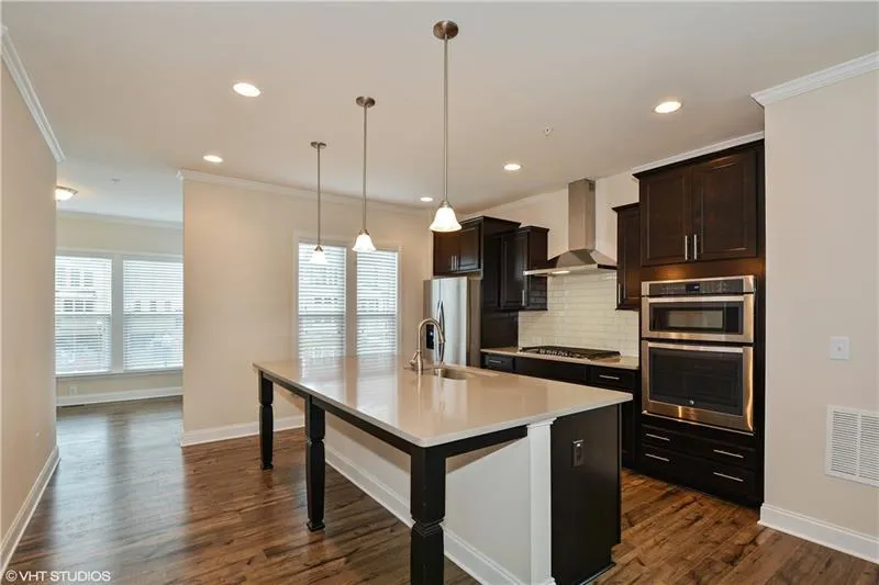 Alpharetta, Georgia 30009, United States, 3 Bedrooms Bedrooms, ,4 BathroomsBathrooms,Residential,Active,91535