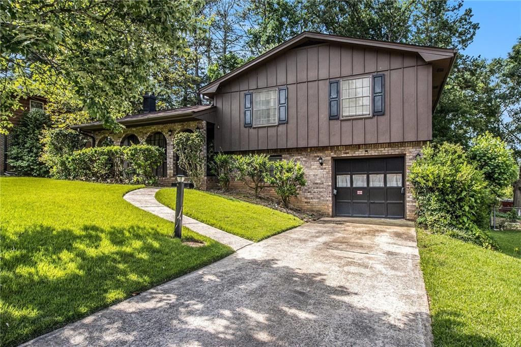2209 Willoby Court, Morrow, Georgia image 1