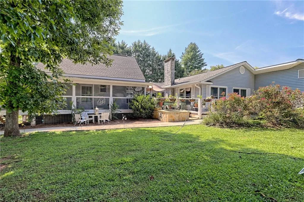 Dillard, Georgia 30537, United States, 4 Bedrooms Bedrooms, ,4 BathroomsBathrooms,Residential,Active,50953