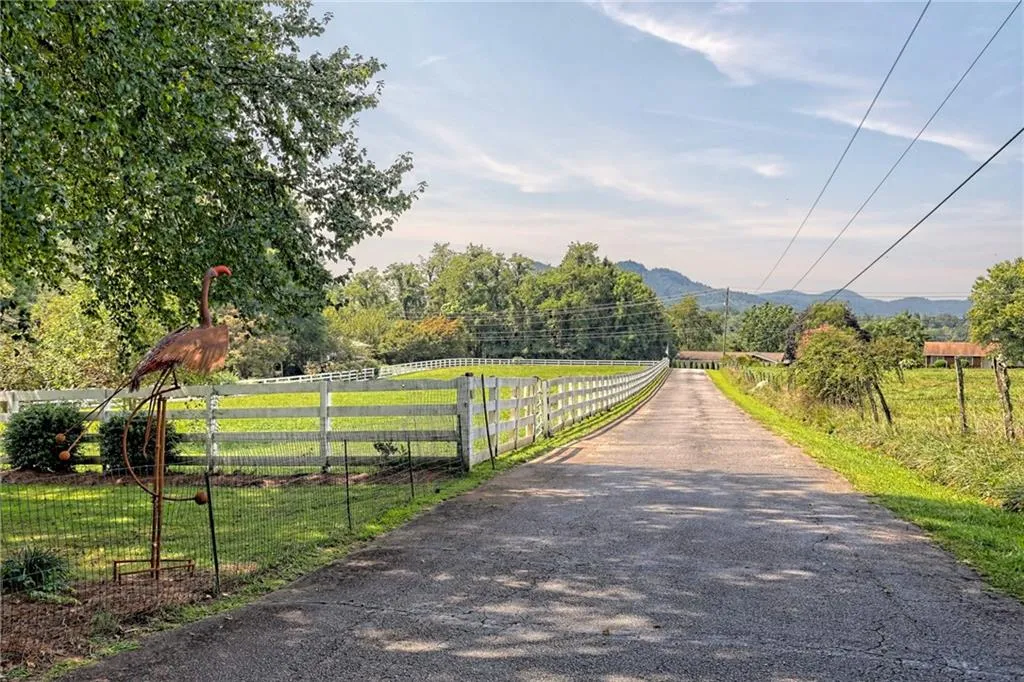 Dillard, Georgia 30537, United States, 4 Bedrooms Bedrooms, ,4 BathroomsBathrooms,Residential,Active,50953