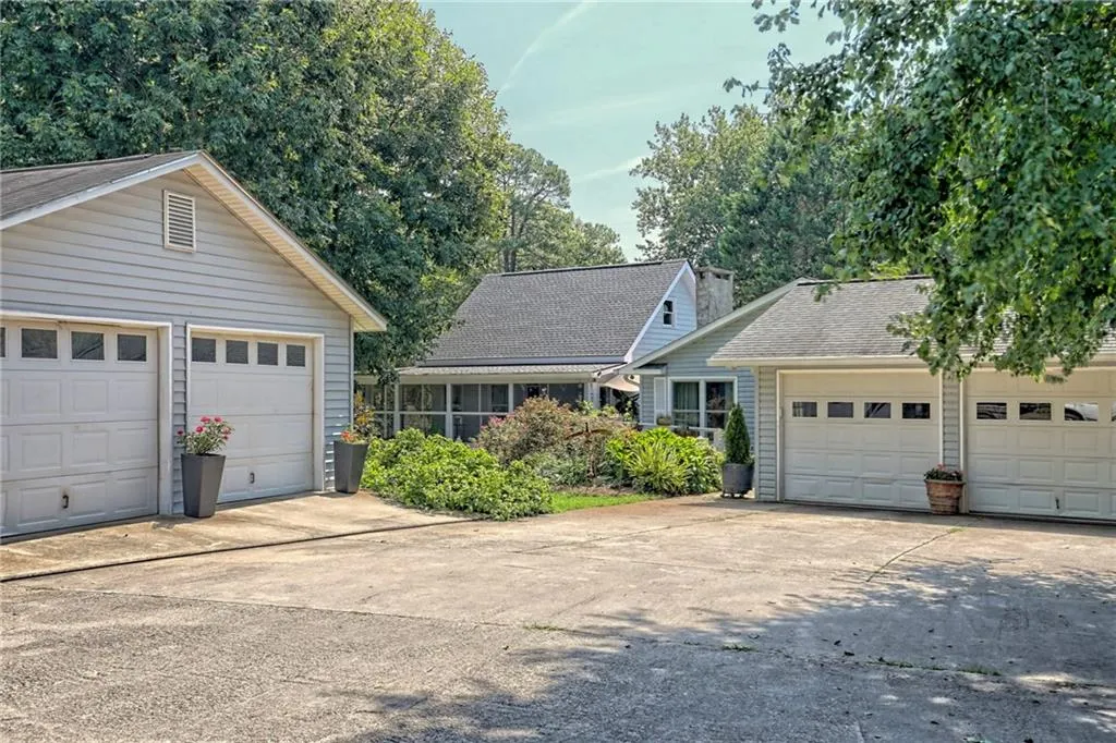 Dillard, Georgia 30537, United States, 4 Bedrooms Bedrooms, ,4 BathroomsBathrooms,Residential,Active,50953