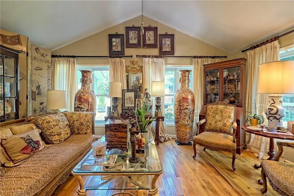 Dillard, Georgia 30537, United States, 4 Bedrooms Bedrooms, ,4 BathroomsBathrooms,Residential,Active,50953