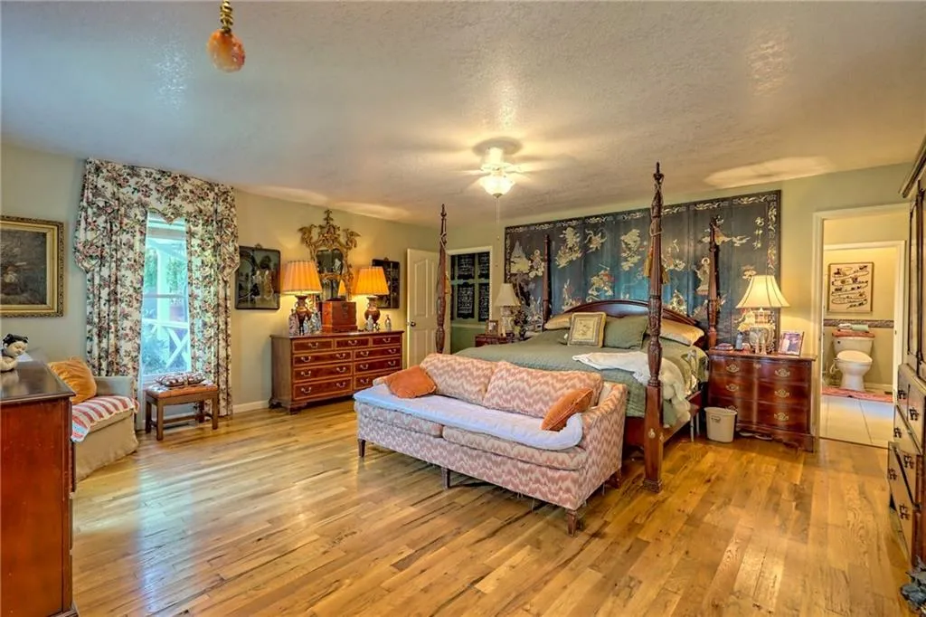 Dillard, Georgia 30537, United States, 4 Bedrooms Bedrooms, ,4 BathroomsBathrooms,Residential,Active,50953