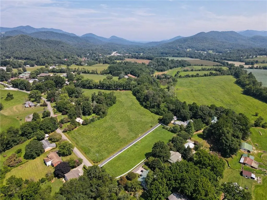 Dillard, Georgia 30537, United States, 4 Bedrooms Bedrooms, ,4 BathroomsBathrooms,Residential,Active,50953