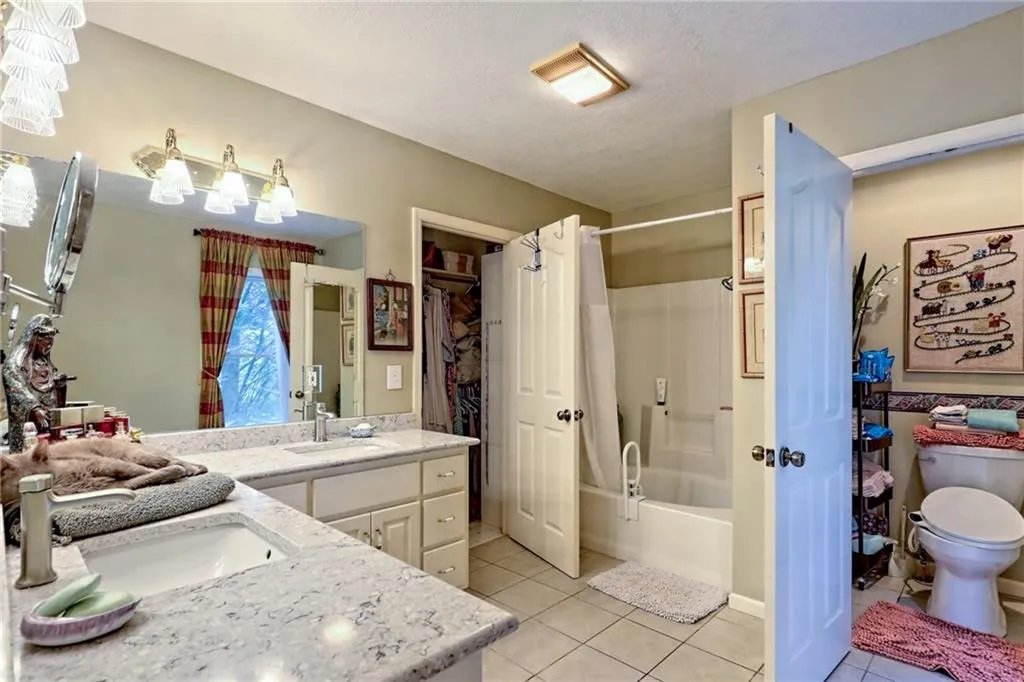 Dillard, Georgia 30537, United States, 4 Bedrooms Bedrooms, ,4 BathroomsBathrooms,Residential,Active,50953