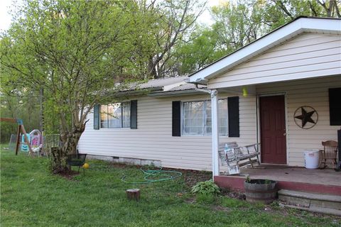 A home in Crandall