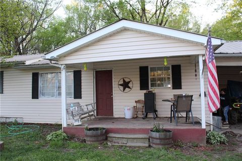 A home in Crandall