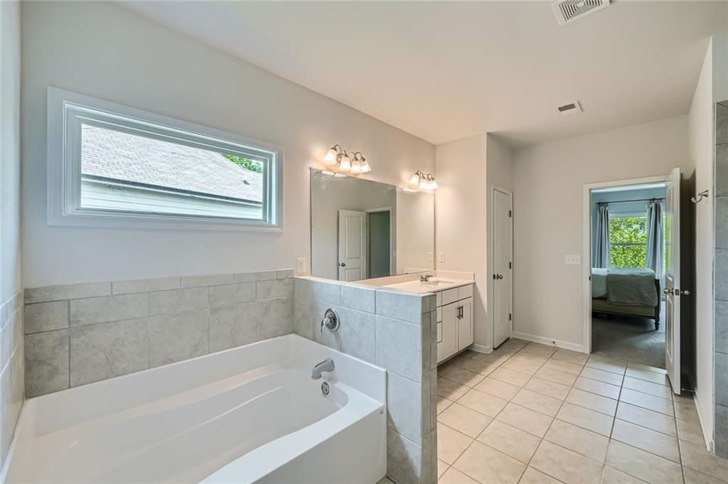 7820 Bristol Valley Drive, Cumming, Georgia image 21