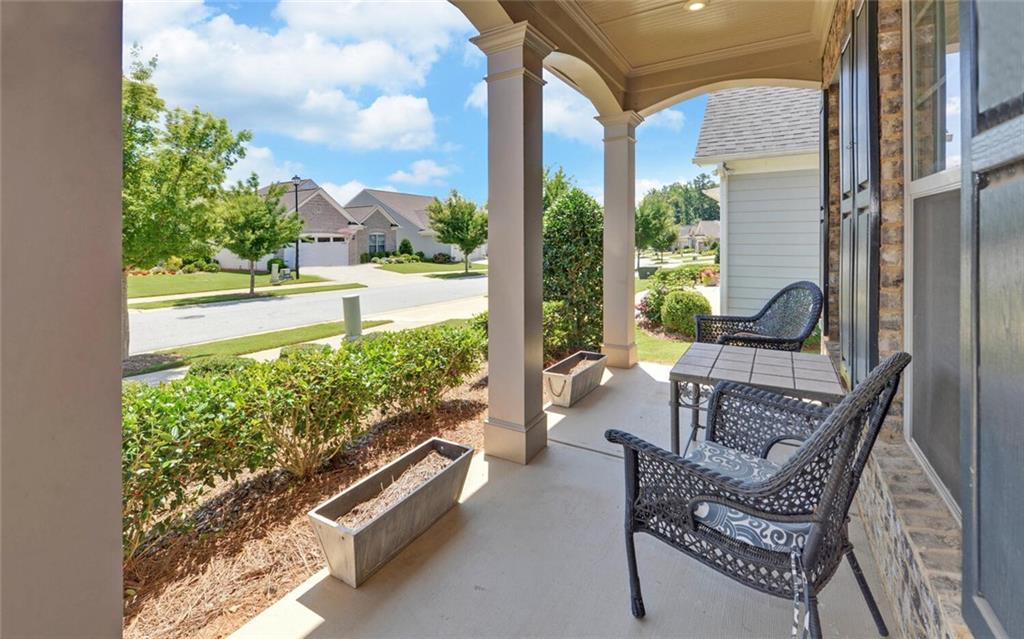 5825 Maple Bluff Way