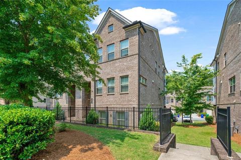 1463 EDGEBROOK Court NE 14 Atlanta GA 30329