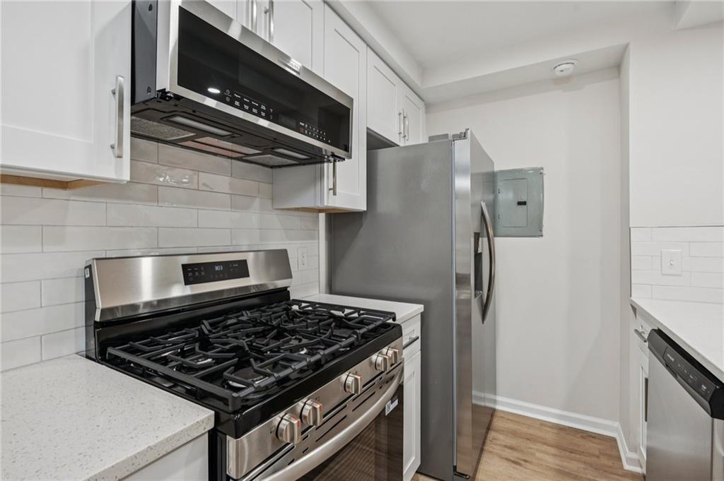 HENDERSON PLACE - Residential