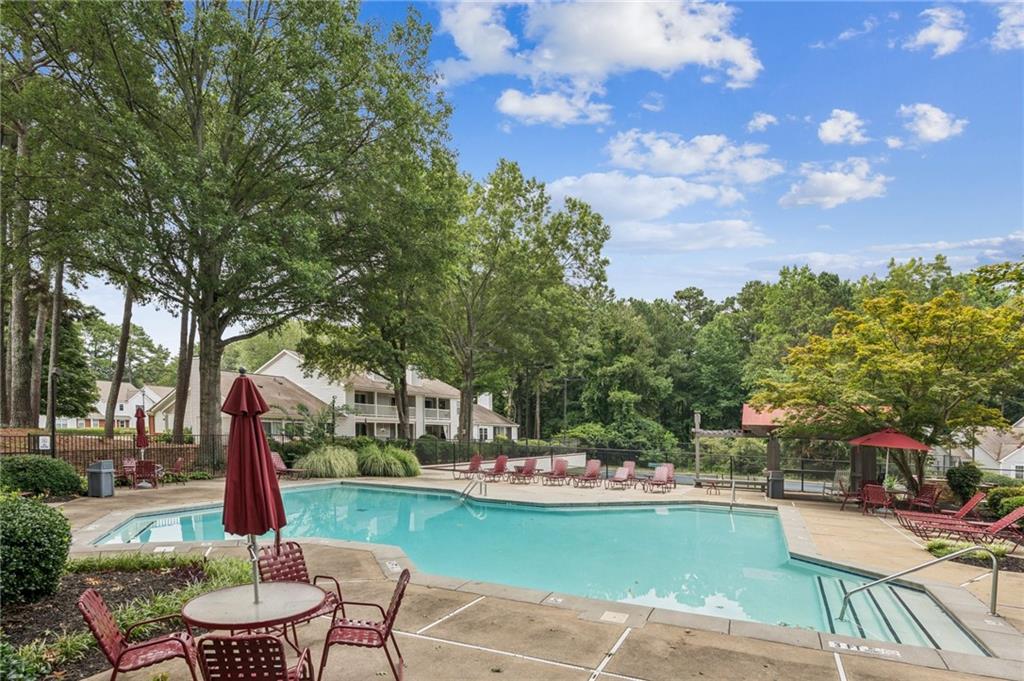 HENDERSON PLACE - Residential