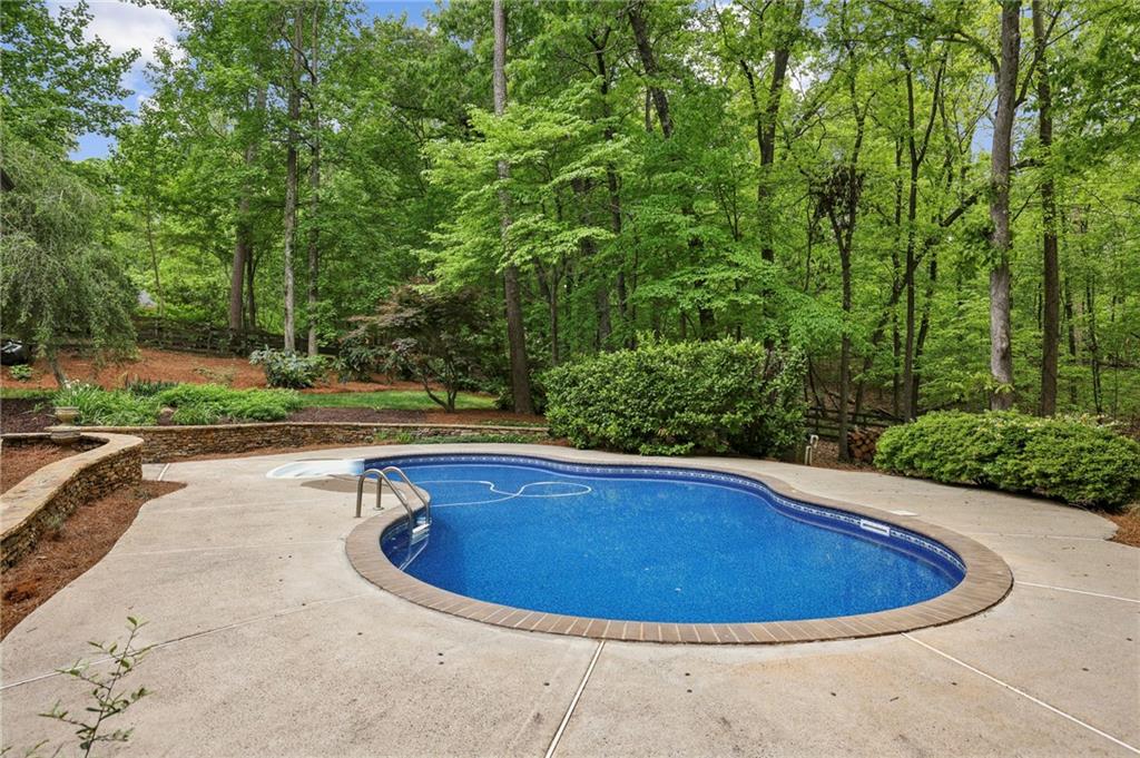 115 Beringer Court Ct, Alpharetta, Georgia image 40