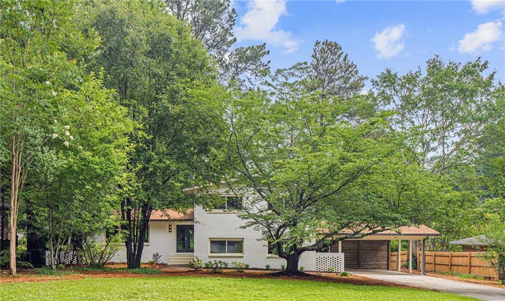 2820 Ponderosa Circle