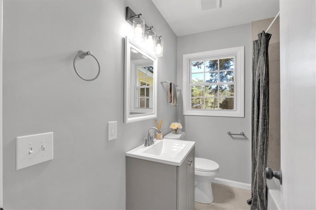 3951 Lindley Drive, Powder Springs, Georgia image 22