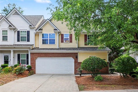 Townhouse For Sale - 2632 Cedar Drive<br/> Lawrenceville, GA 30043