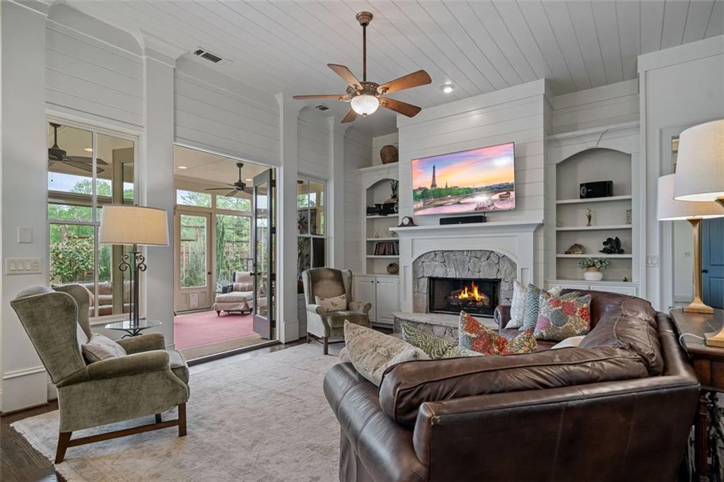 2490 Hillandale Circle, Cumming, Georgia image 10