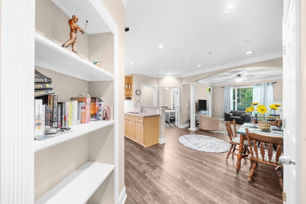 2103 Stratford Commons 2103