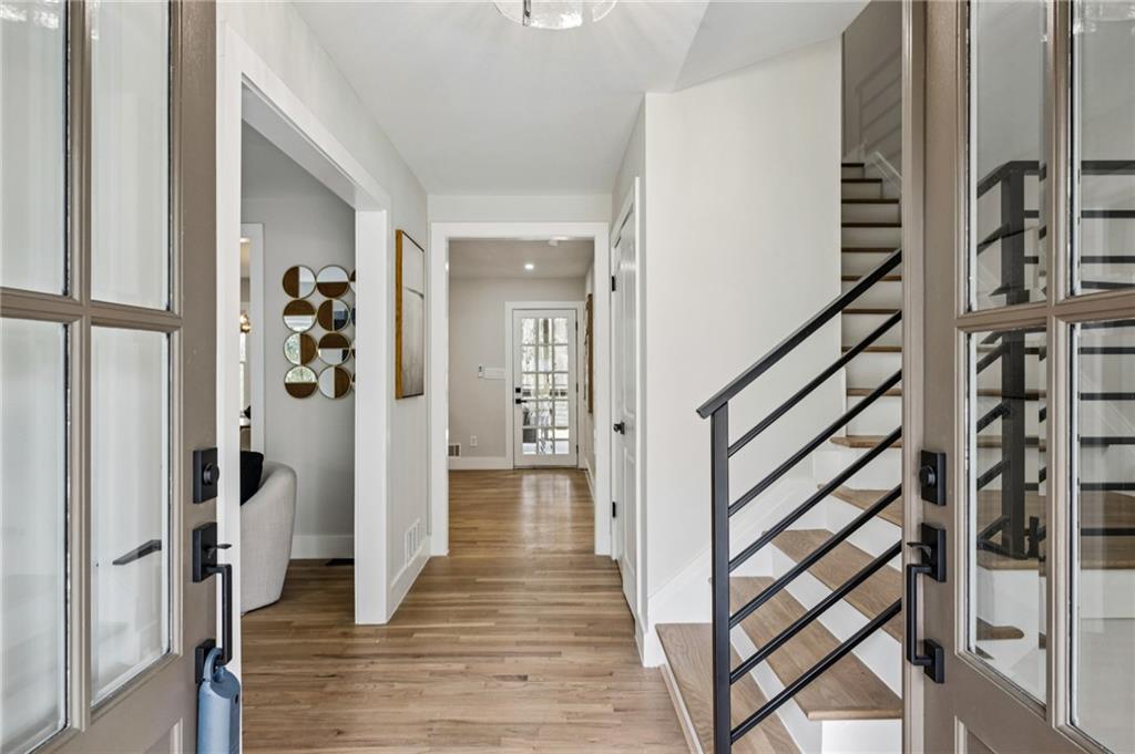 3621 Wood Valley Court NE