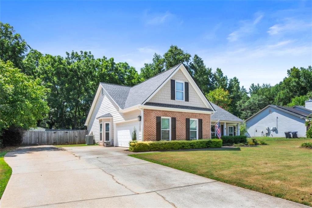 40 Red Tail Road