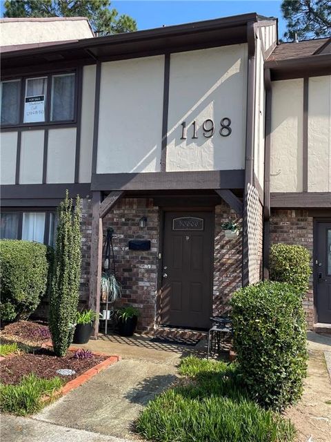 Condo For Sale - 1198 Ashborough Terrace #F<br/> Marietta, GA 30067