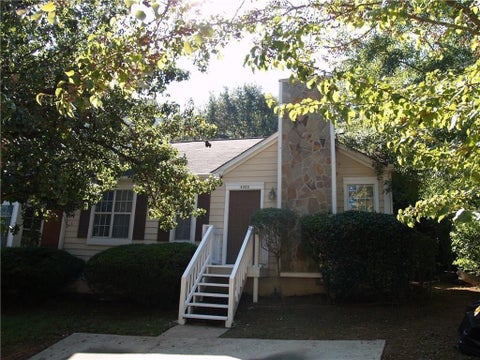 Townhouse For Rent - 4058 Heritage Valley Court<br/> Norcross, GA 30093