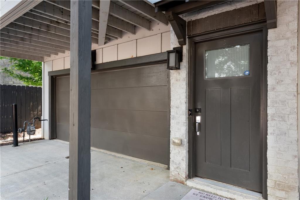 743 Taylor Court NE