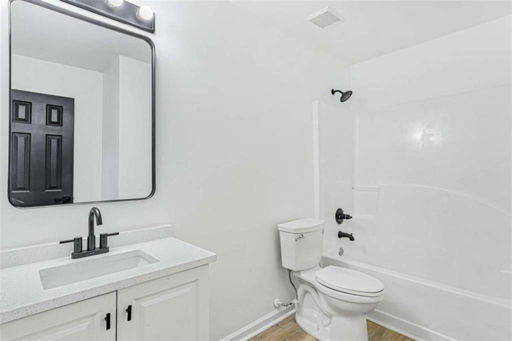 3487 Creekview Drive, Rex, Georgia image 11