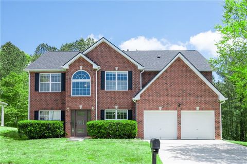 A home in Fairburn