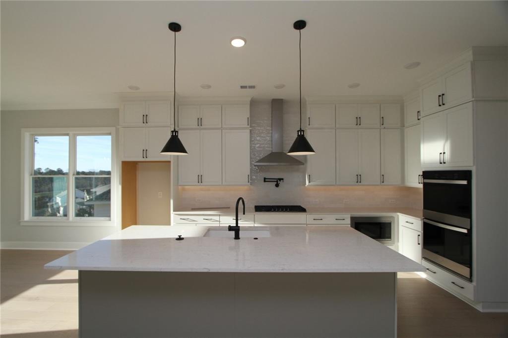 Ellis - Residential