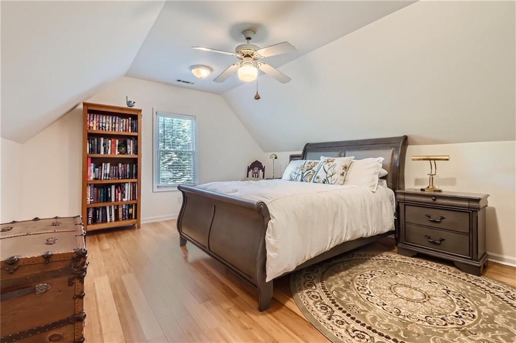 1872 Lake Lucerne Drive, Lilburn, Georgia image 23