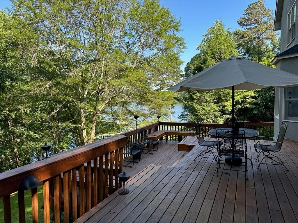 1872 Lake Lucerne Drive, Lilburn, Georgia image 12
