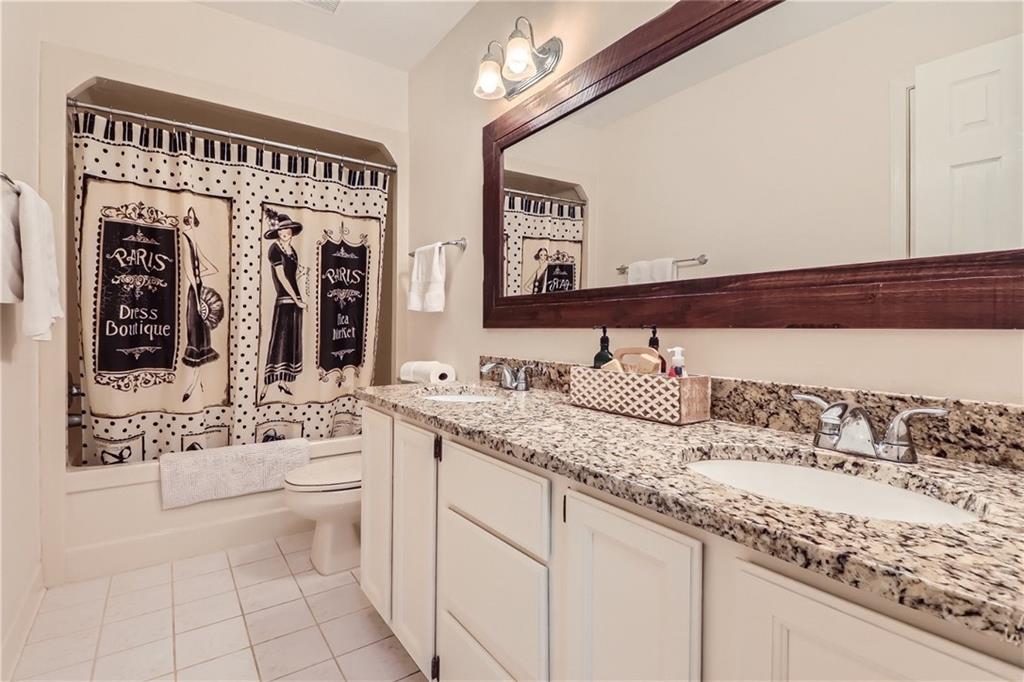 1872 Lake Lucerne Drive, Lilburn, Georgia image 20