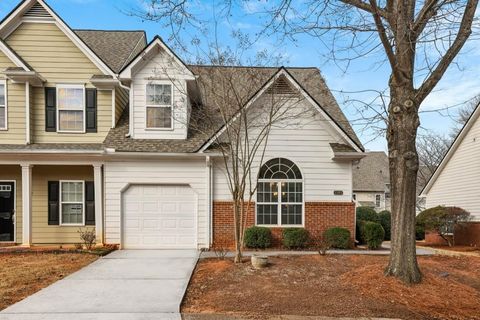 Condo For Sale - 2365 Suwanee Pointe Drive<br/> Lawrenceville, GA 30043