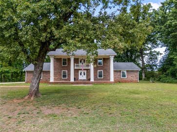 451 Toms Creek Road Martin GA 30557
