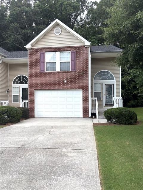 Townhouse For Sale - 6218 Queen Meadow Drive<br/> Mableton, GA 30126