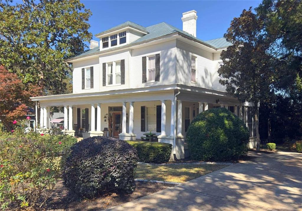 225 N Indian Springs Drive N