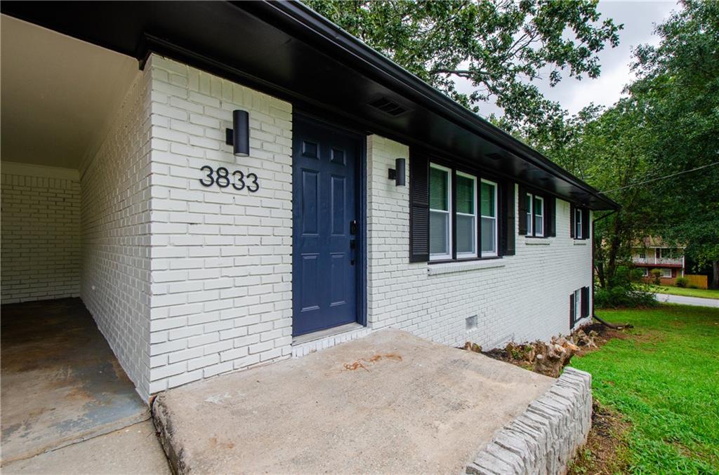3833 Wedgefield Circle