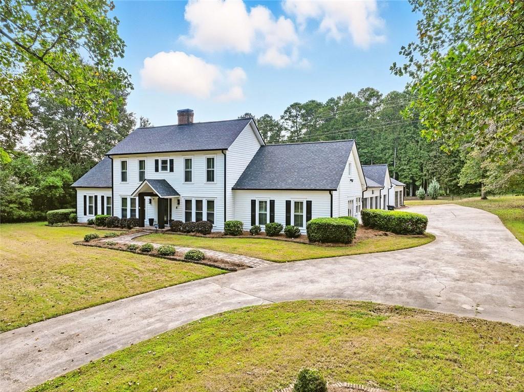 8675 Lake Forest Drive