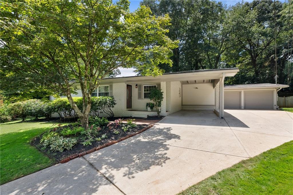 1385 Ashwood Court SE