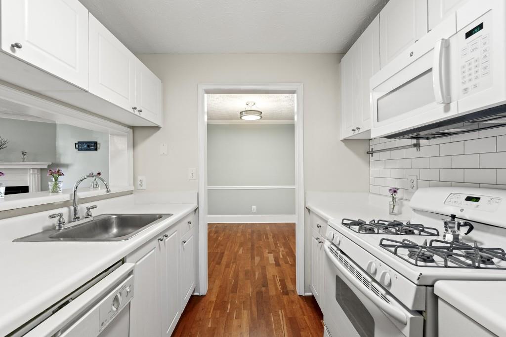 516 Summit North Drive, Atlanta, Georgia image 13